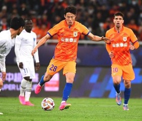 爱游戏在线-包含跆拳道超级杯焦点战：庐州雄狮队大胜齐鲁雷豹队，外线火力全开。本土核心状态回升的词条
